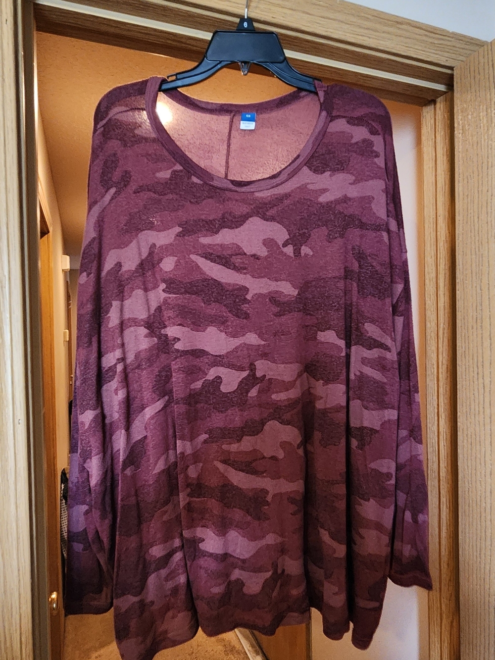 Old Navy Mauve/Purple Camo Long-Sleeve Top